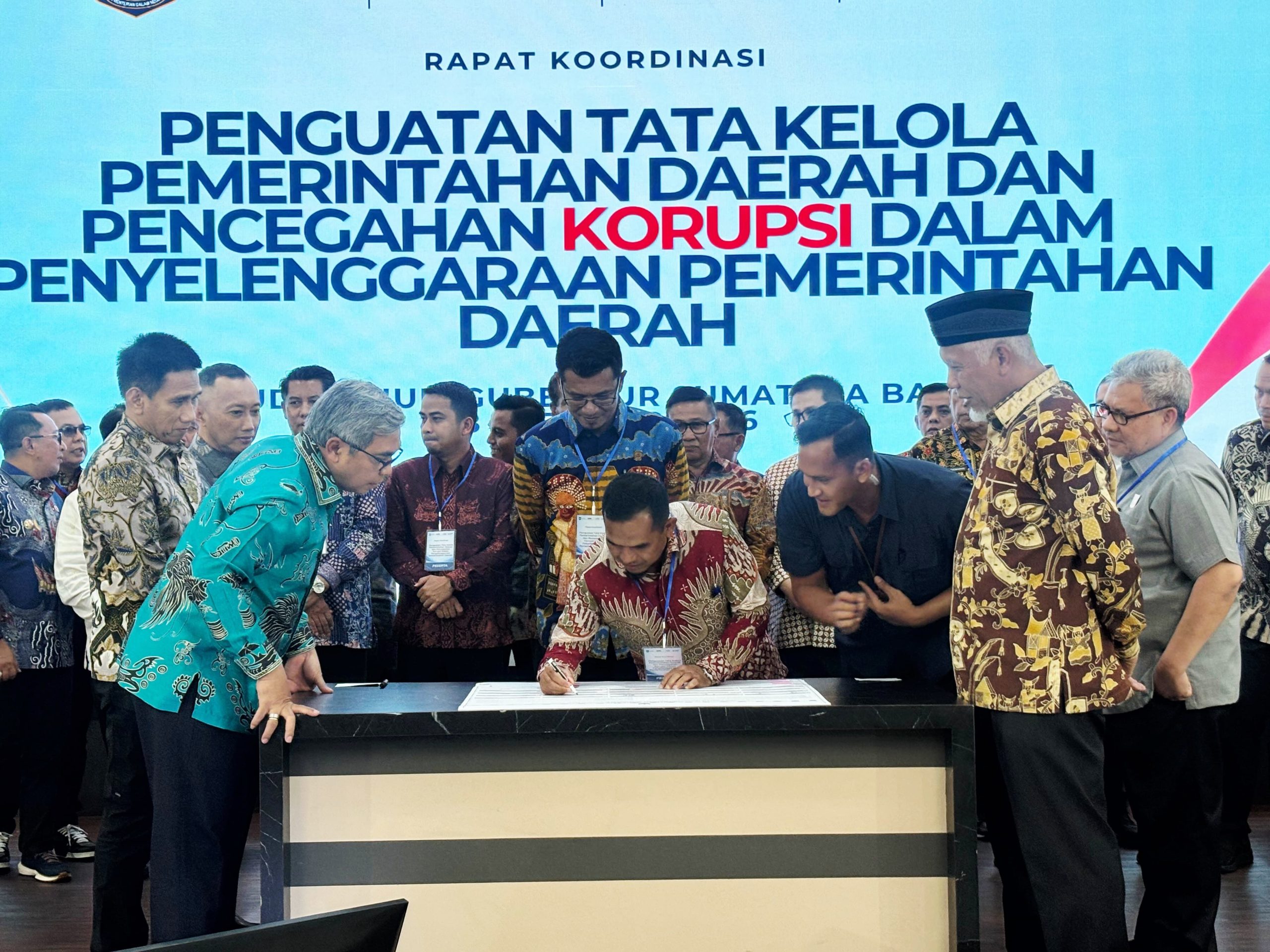 Wakil Bupati Candra Teken Komitmen Antikorupsi Perkuat Transparansi Perencanaan hingga Pengadaan